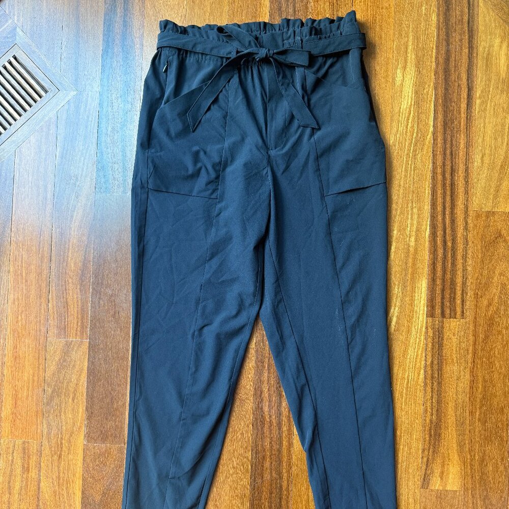 Modern Ambition Sz S Straight Leg Pants